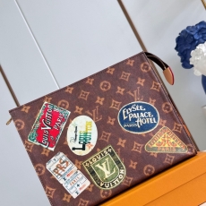 LV Clutch Bags